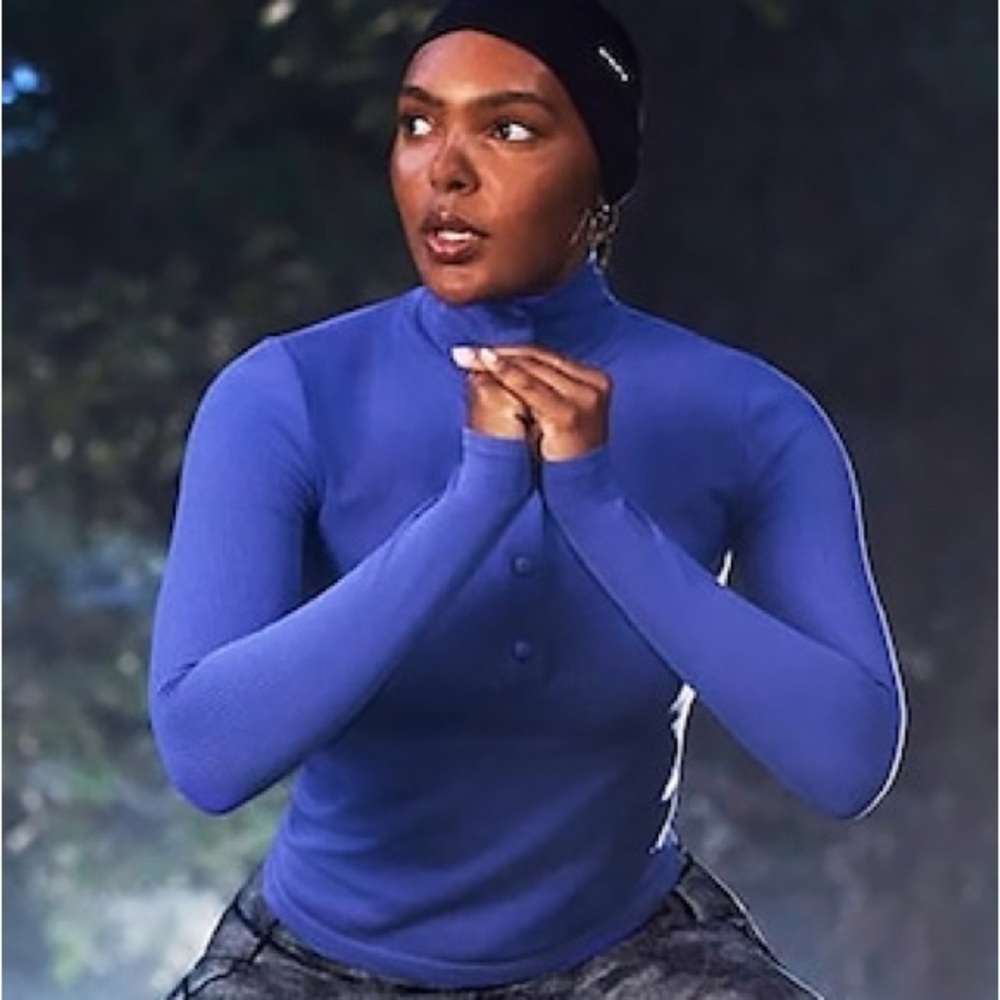 Athleta Vibrant Ribbed Top Flurry Seamless Henley